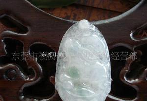 鐘福翡翠天然A貨冰種靈芝翡翠兔吊墜 溫潤如玉，祥瑞天成